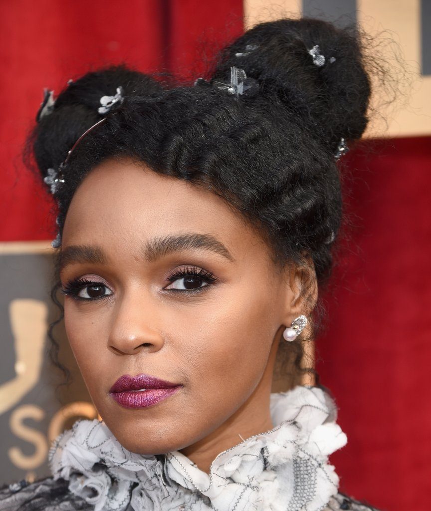 Janelle Monáe’s gorgeous Pearl Earrings