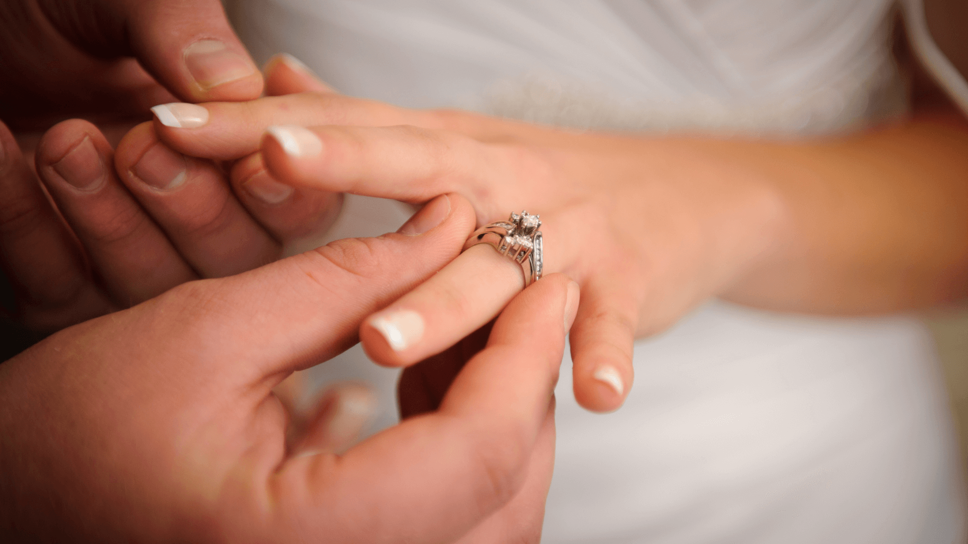 How to Wear a Wedding Ring Set - Barkev's