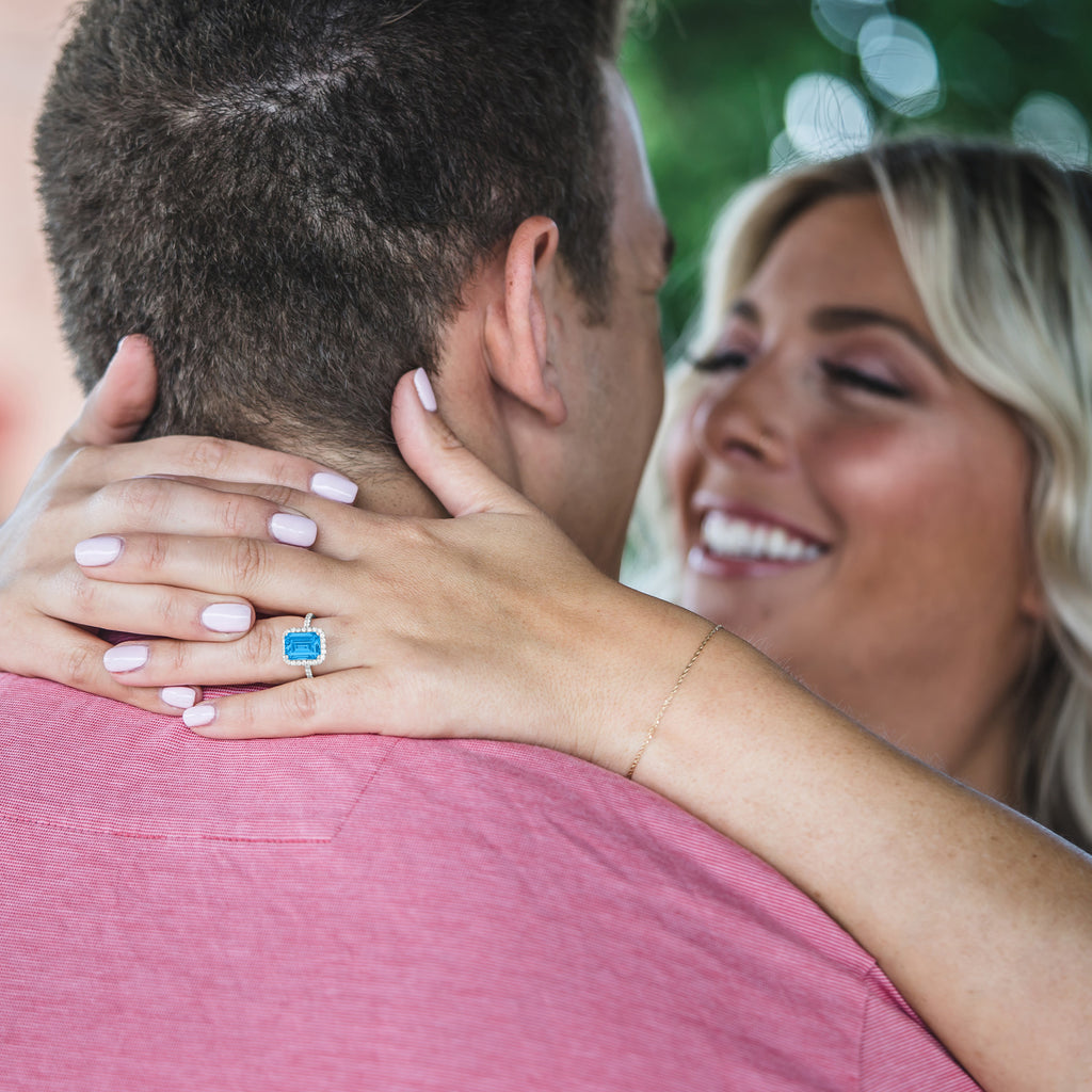 Blue Topaz & Diamond Engagement Ring 14k White Gold (3.32ct)