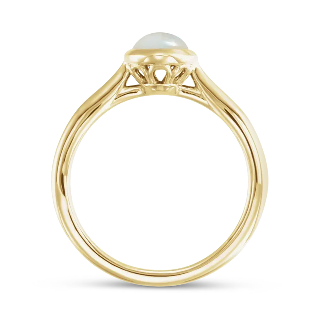 Oval Natural Cabochon Ethiopian Opal Ring 14K Yellow Gold (0.78ct)