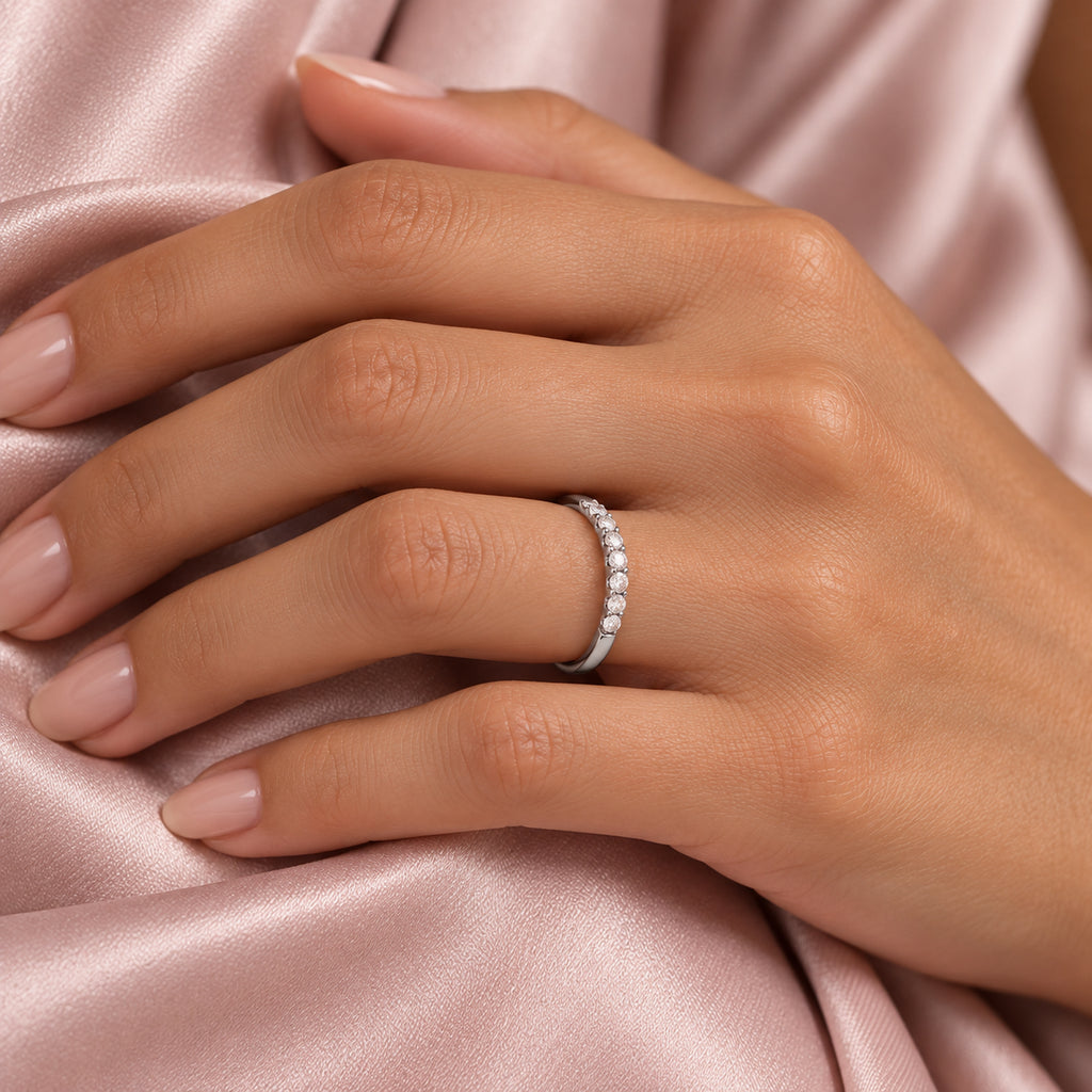 Round Natural Diamond Stackable Ring 14K White Gold (0.17ct)