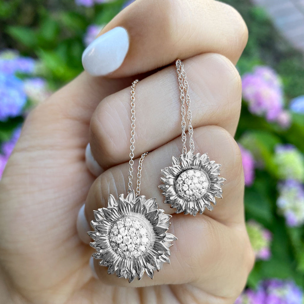 Sunflower Diamond Pendant Necklace 14k White Gold (0.19ct)