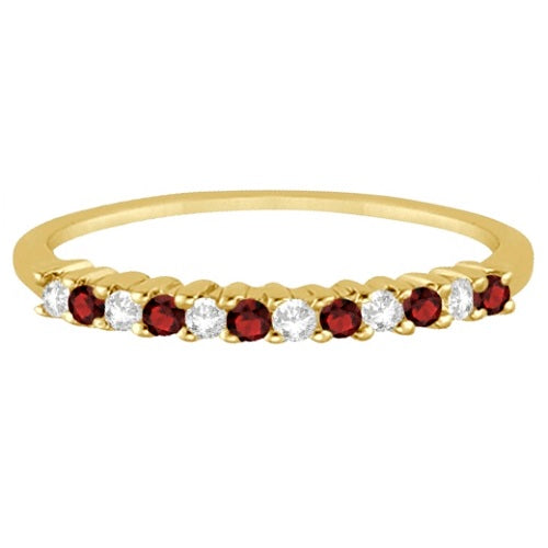 Petite Diamond & Garnet Wedding Band 18k Yellow Gold (0.20ct)