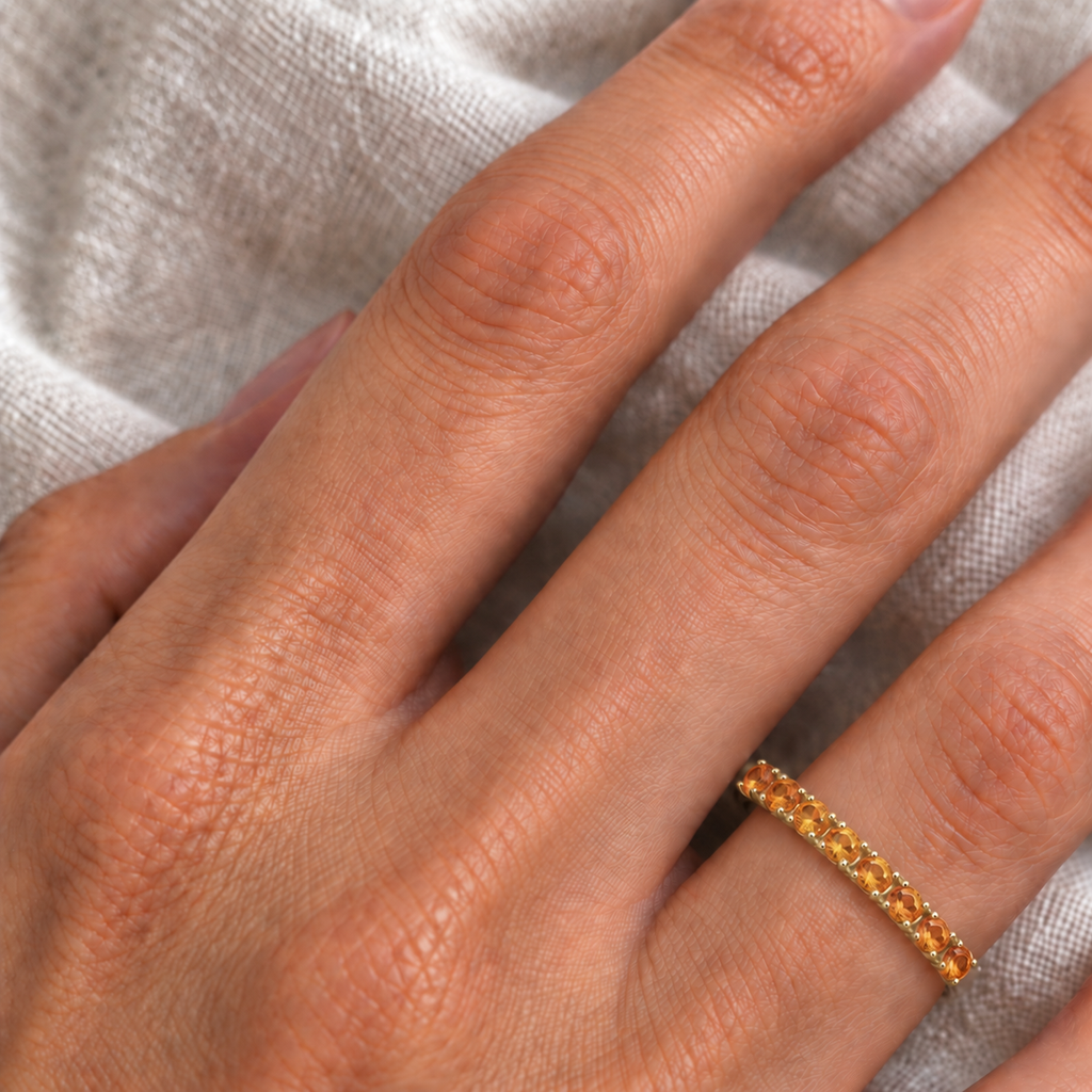 IR243 natural citrine 14k yellow gold 2 mm band — ivory linen close-up