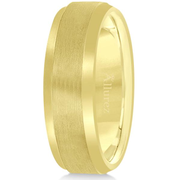 Comfort-Fit Carved Wedding Band in 14k Yellow Gold (7mm)