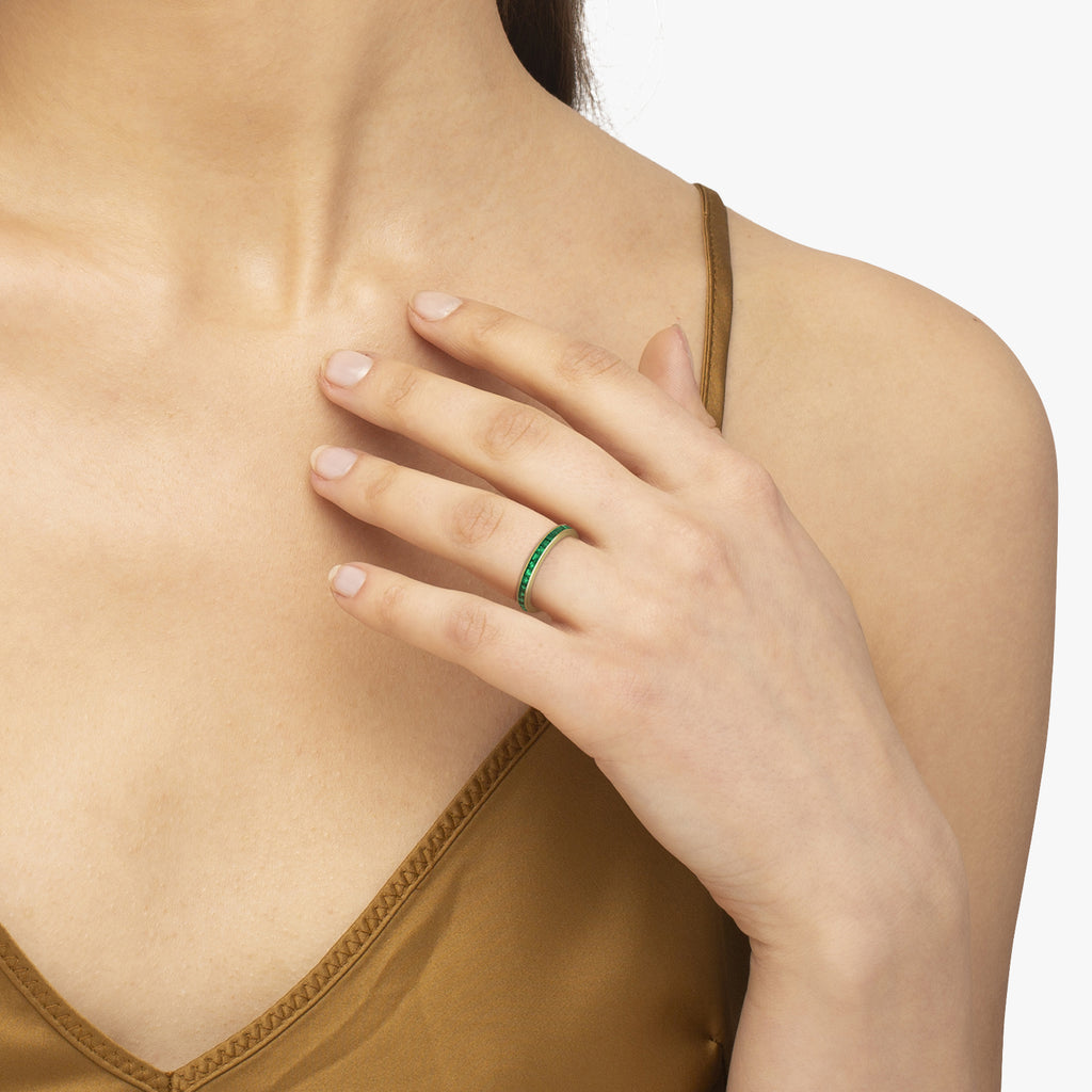 Princess-Cut Emerald Eternity Ring Band 14k Yellow Gold (1.36ct)