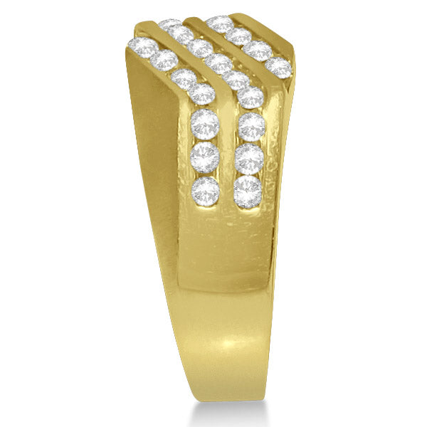 Diamond Accented Engagement Ring in 14k Yellow Gold (0.75ct)