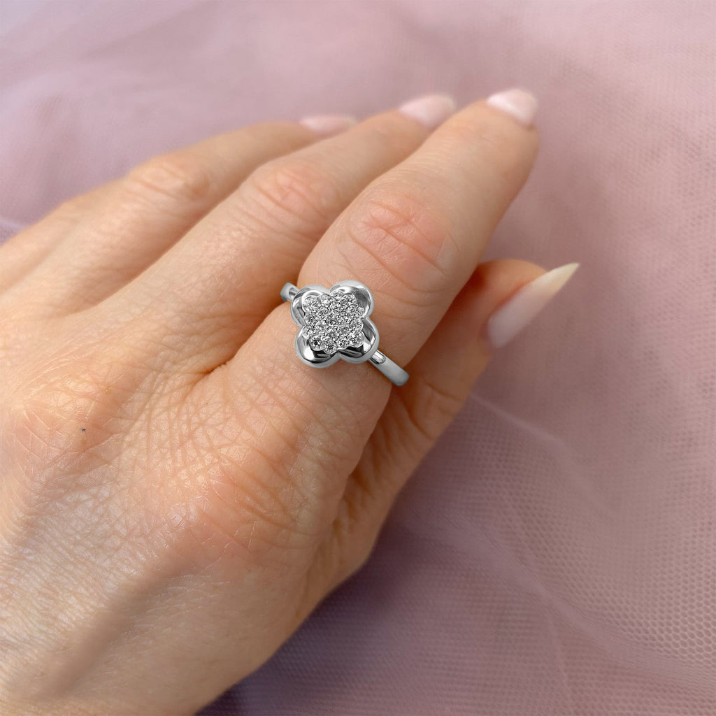 Diamond Clover Ring 14K White Gold (0.27ct)