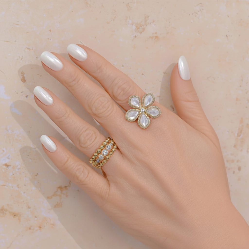 Flower Mother of Pearl & Round Diamond Cocktail Ring 14K Yellow Gold (5.42ct)
