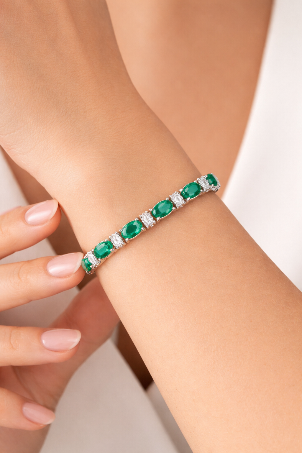 Lab Diamond & Oval Cut Lab Emerald Tennis Bracelet 14k White Gold (9.25ctw)