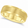 Comfort-Fit Carved Wedding Band in 14k Yellow Gold (7mm)