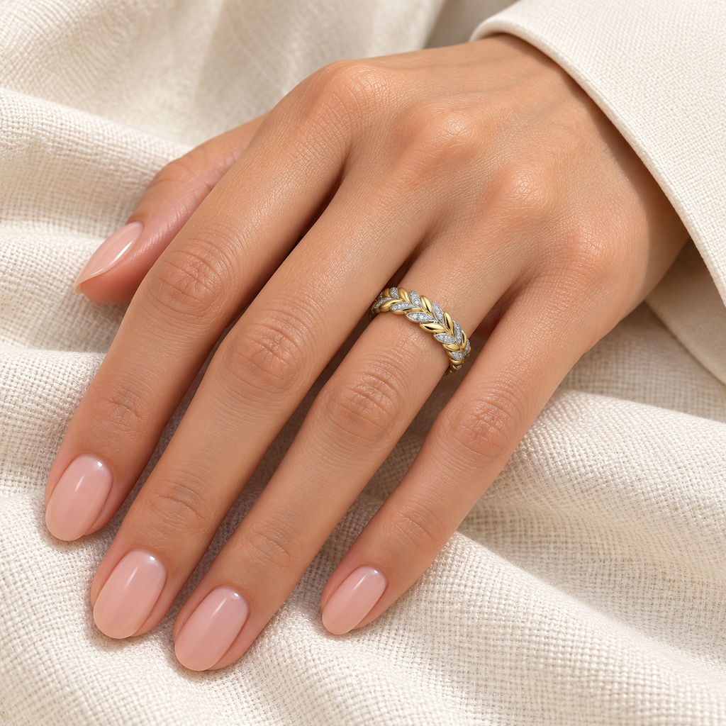Round Diamond Leaf Wreath Ring Band 14K Yellow Gold (0.09ct) – hand closeup