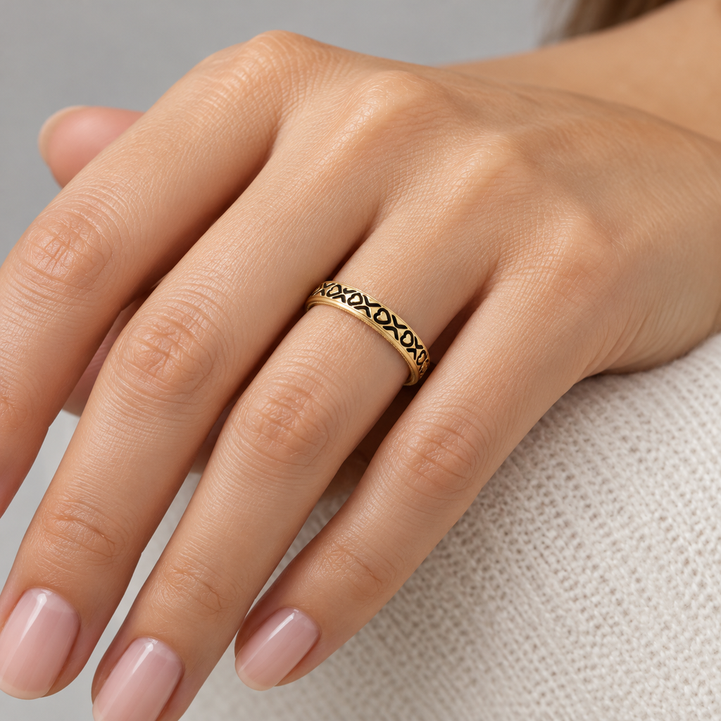 Vintage Style Heart Engraved Wedding Band Ring 18K Yellow Gold shown on a woman's hand