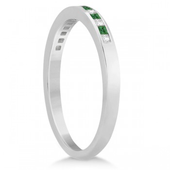 Princess Cut Diamond & Emerald Wedding Band 18k White Gold (0.34ct)