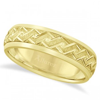 Men's Fancy Carved Comfort-Fit Wedding Band 18k Yellow Gold (5mm)