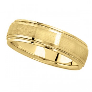 Carved Wedding Band in 18k Yellow Gold For Men (5mm)