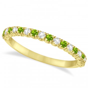 Peridot & Diamond Wedding Band Anniversary Ring in 14k Yellow Gold (0.50ct)