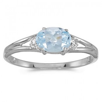 Oval Aquamarine & Diamond Right-Hand Ring 14K White Gold (0.40ct)