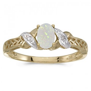 Opal & Diamond Antique Style Ring in 14K Yellow Gold (0.55ct)