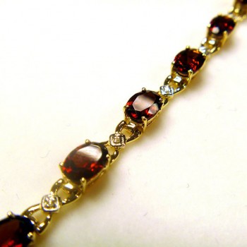 Diamond and Garnet Bracelet 14k Yellow Gold (10.26 ctw)